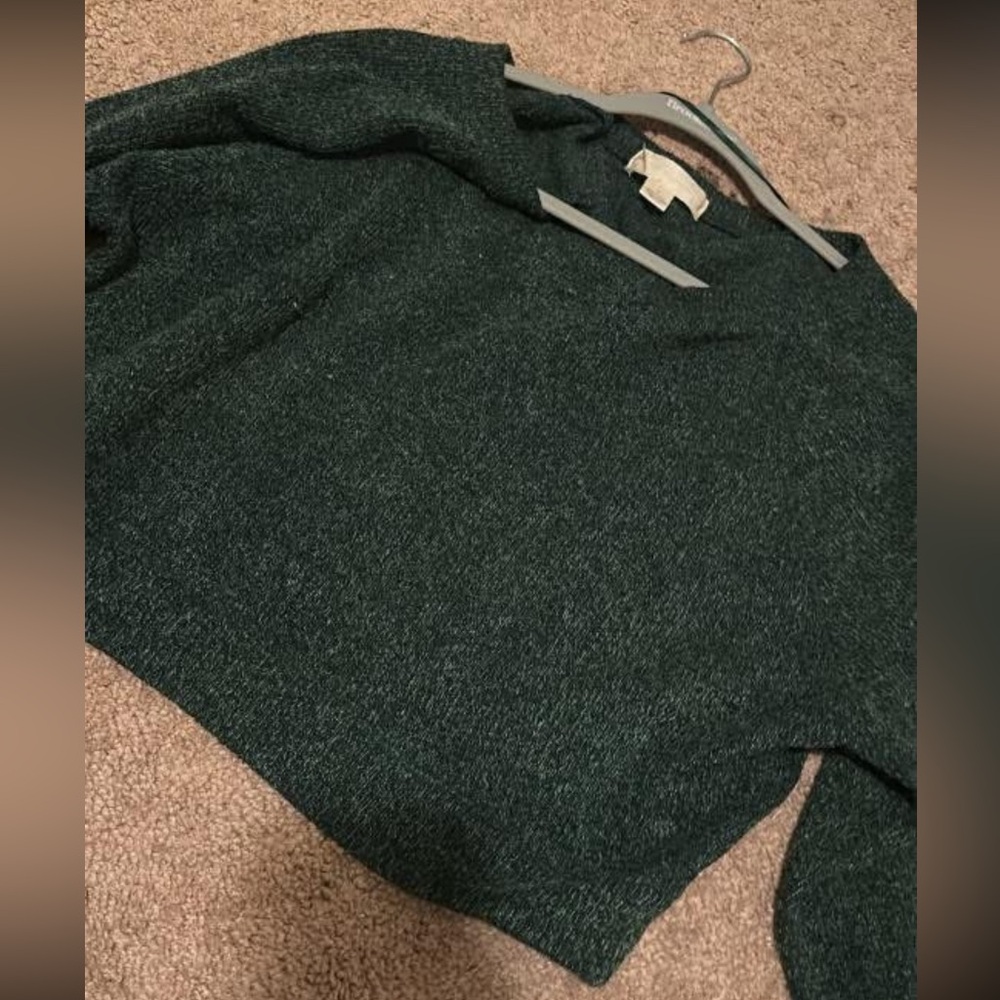 Women’s Green Sweater